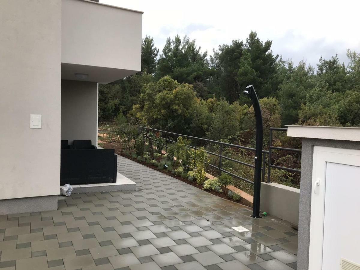 Apartments Ibis Čižići Екстериор снимка