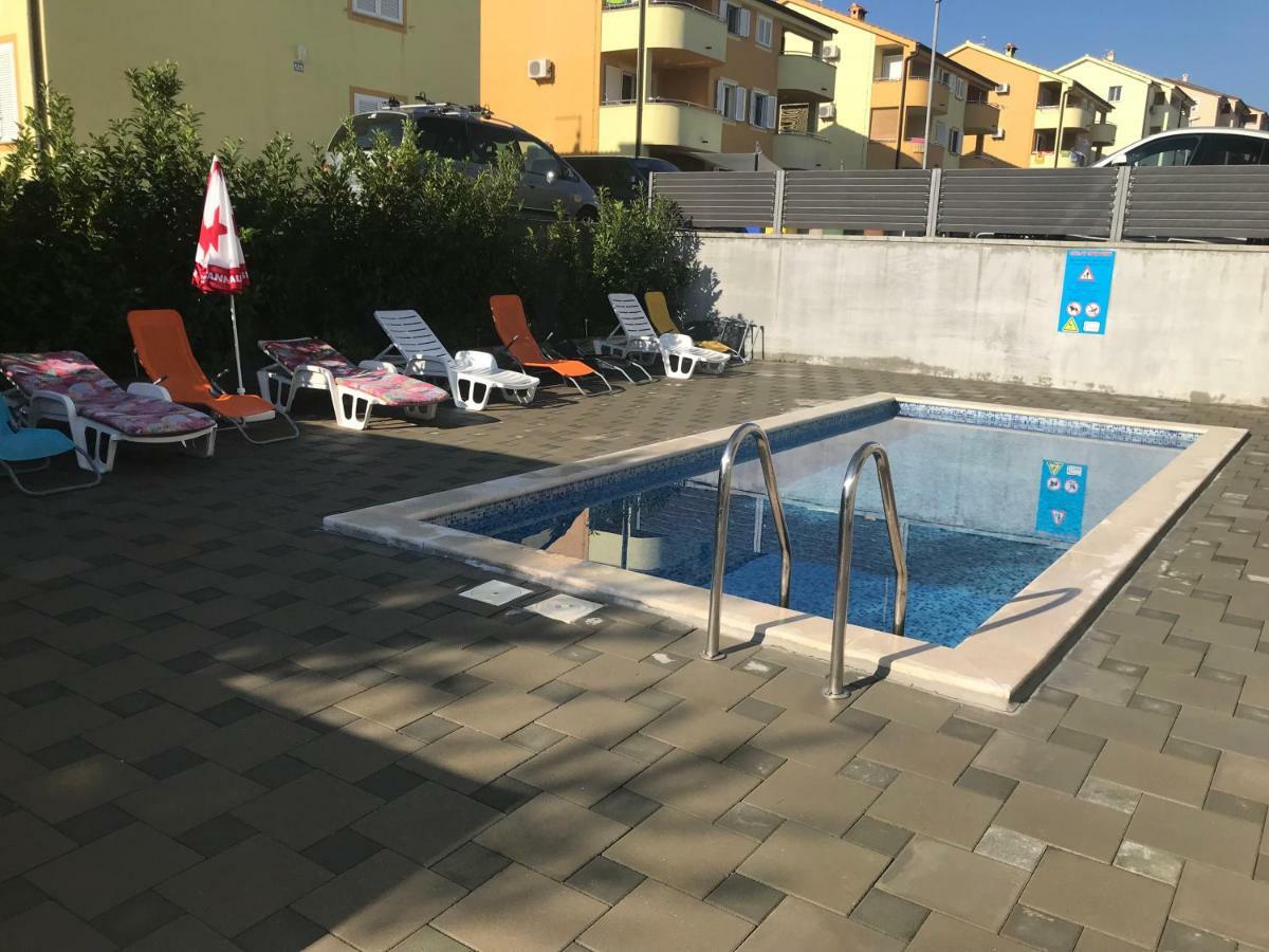 Apartments Ibis Čižići Екстериор снимка